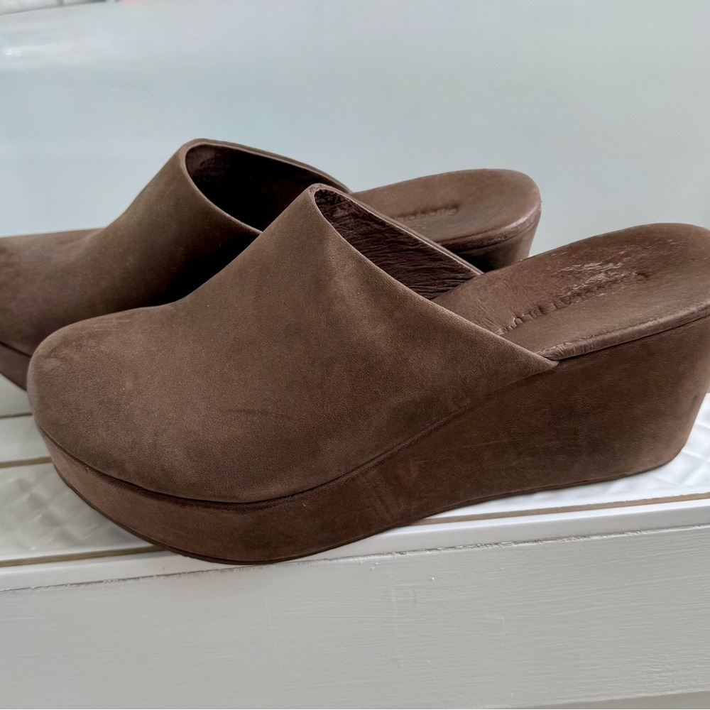 Chocolat Blu Brown Suede Platform Mules